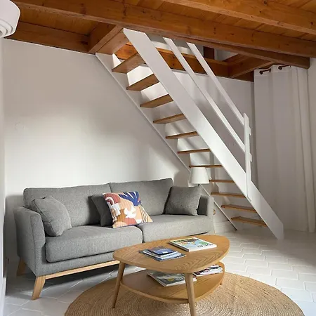 Maison De Idealement Situee A Apartment